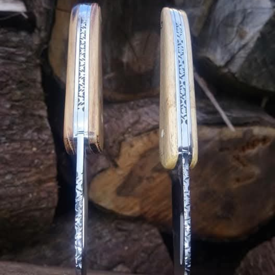Petit modèle avec manche en bois