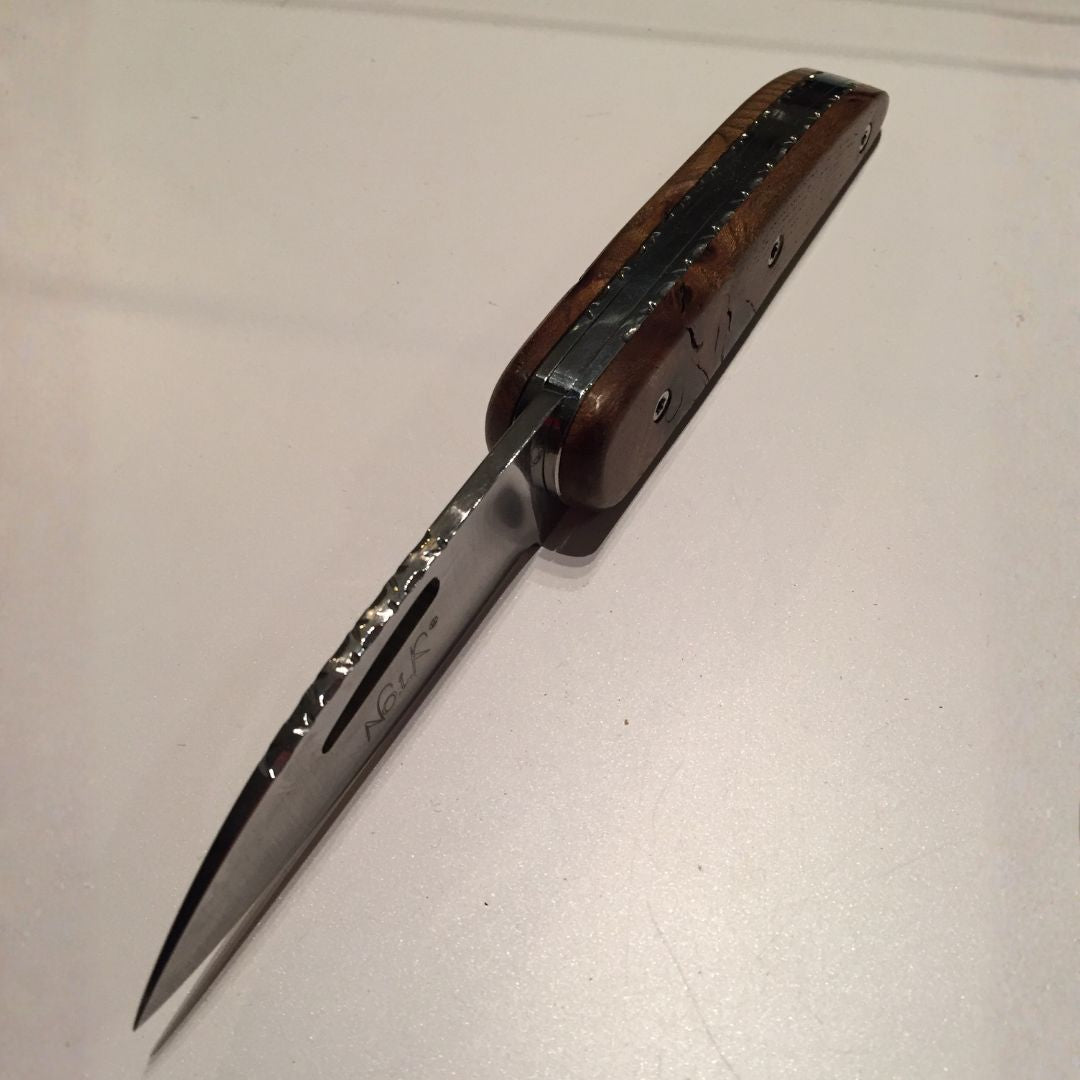 Petit modèle avec manche en bois