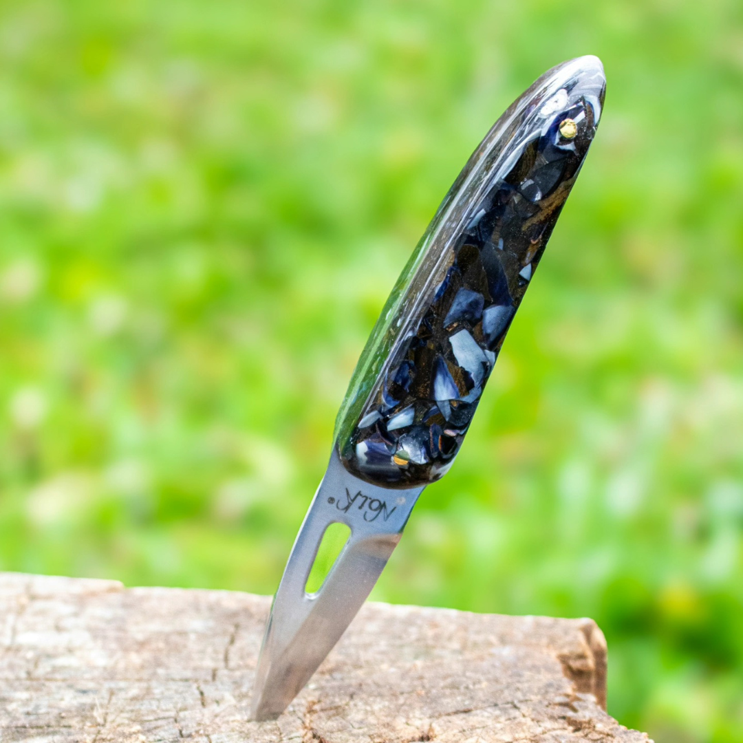 Couteau à huîtres avec manche en résine